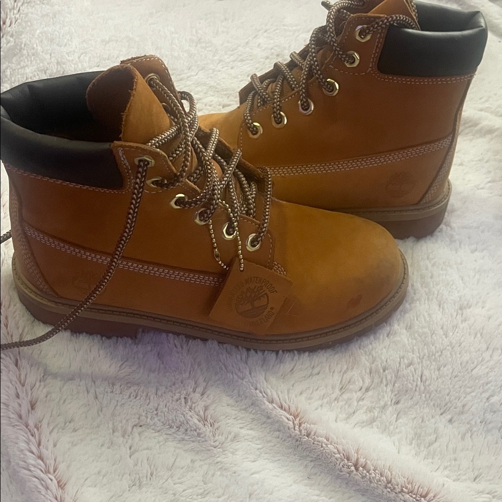 Timberland Tan Leather Lace-Up Boots